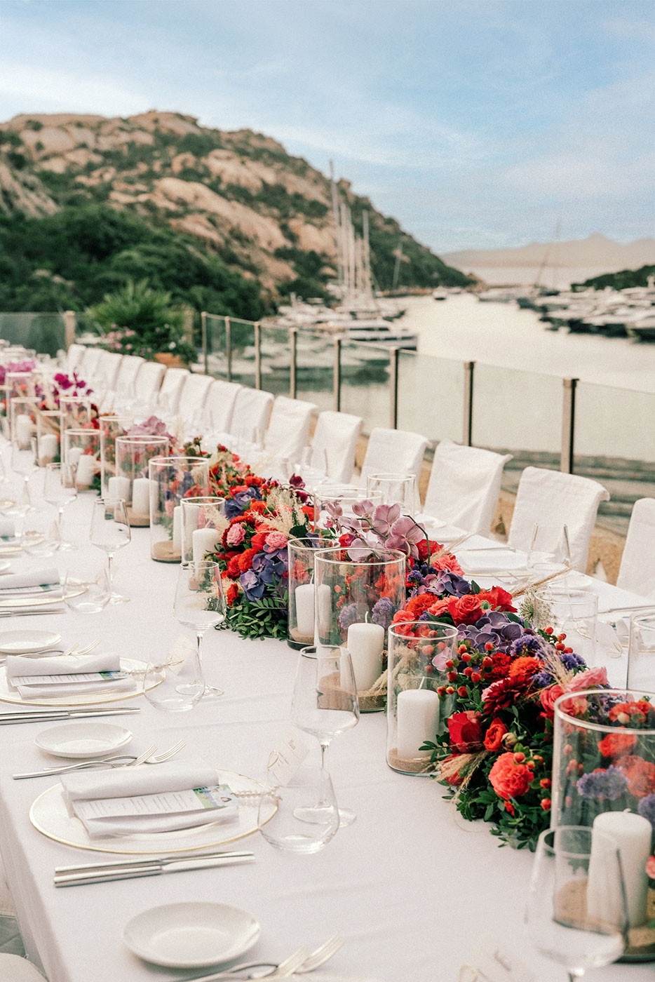 Allestimento di matrimonio con fiori in Sardegna